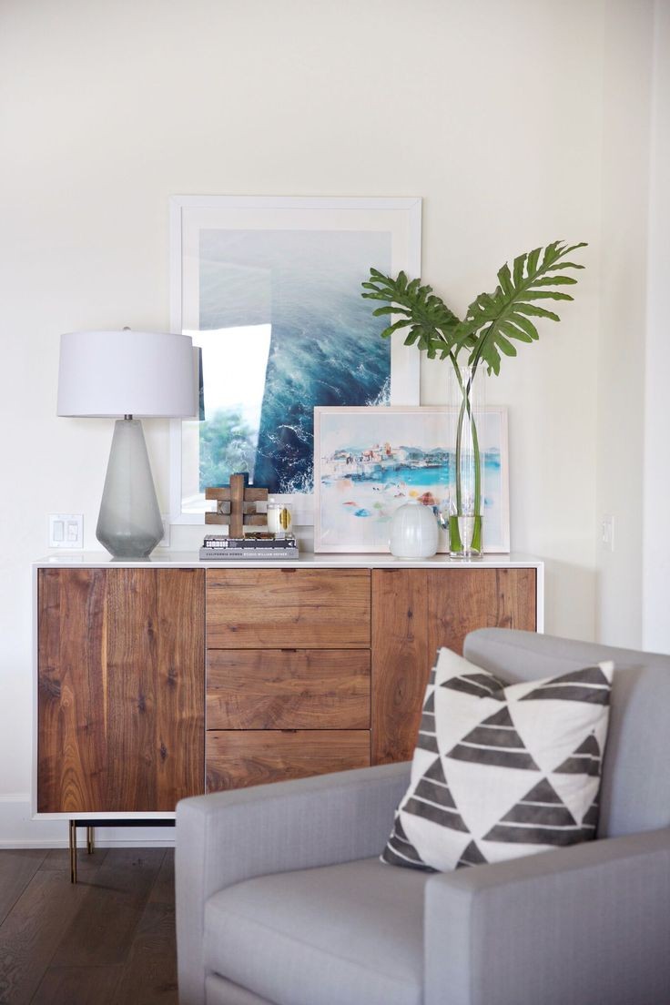 Contemporary Living Rooms With Wooden Sideboards | Today our blog presents you with some incredible designs. #interiordesign #homedecor #sideboards #woodensideboards
